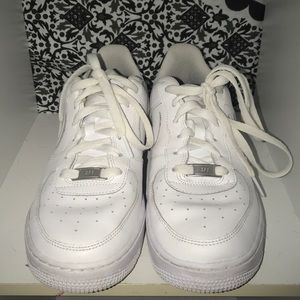 White AF 1’s
